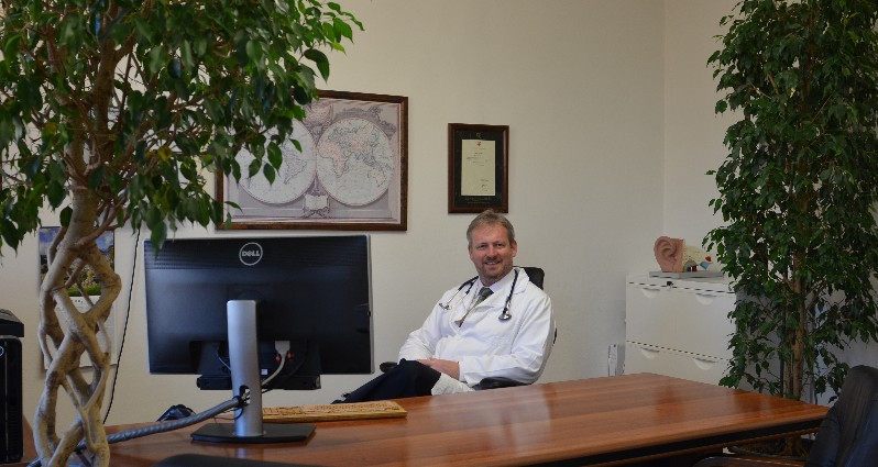 The Consultation - Dr Kerr, English doctor in Florence, Italy